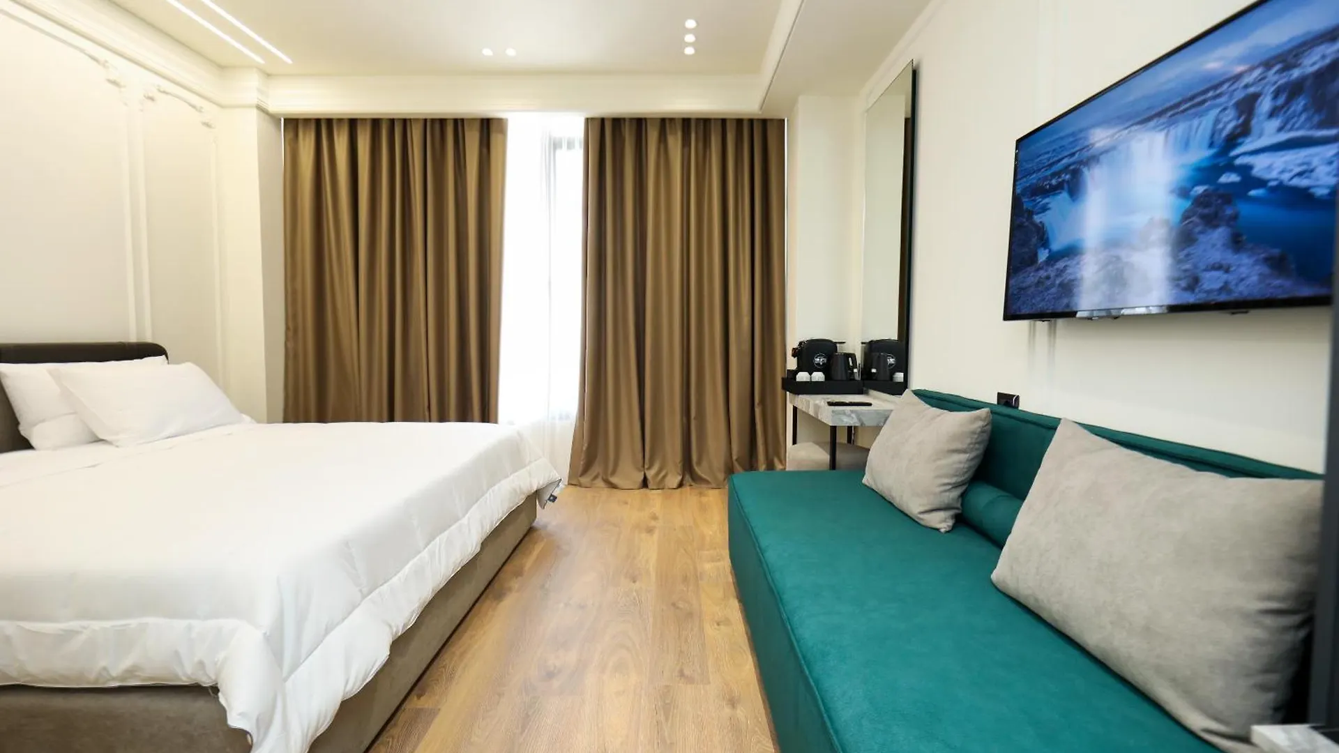Hotel Adore Vlorë Albanien