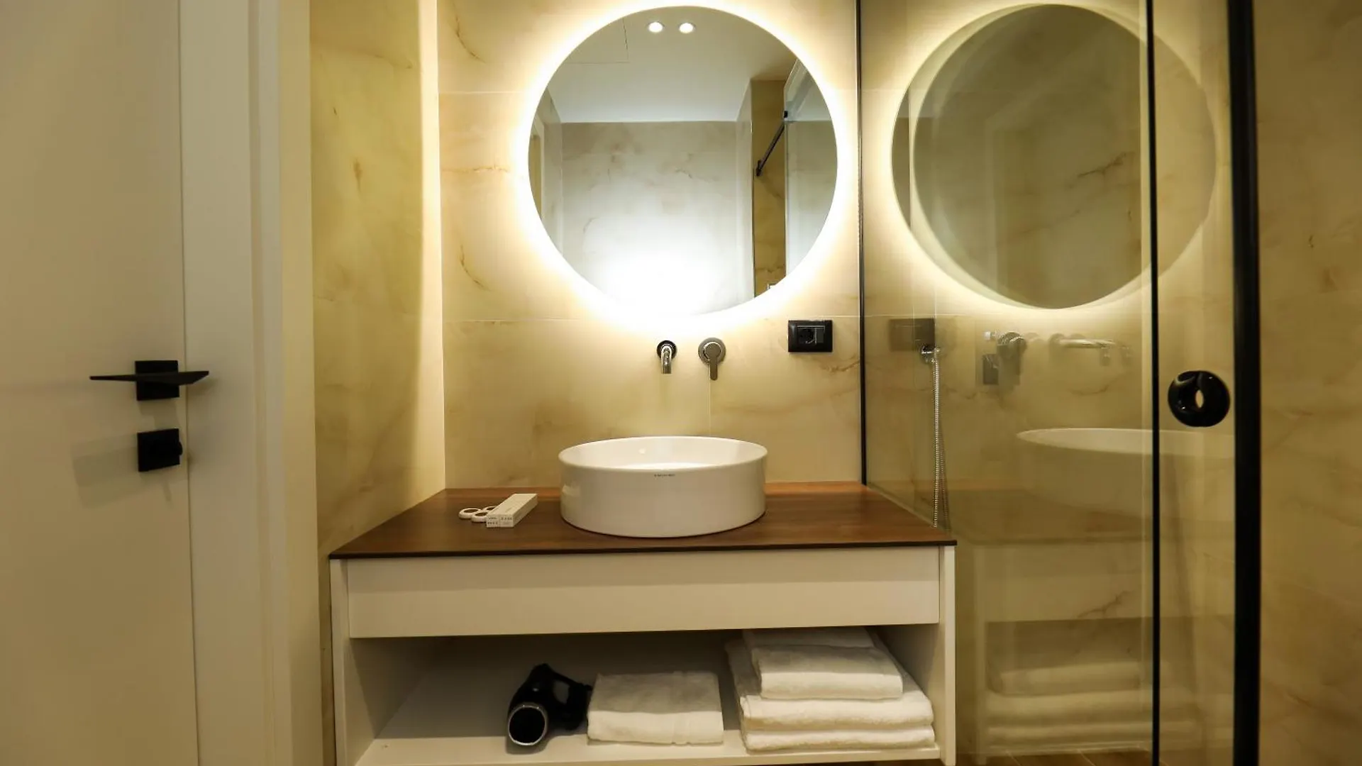 Hotel Adore Vlorë